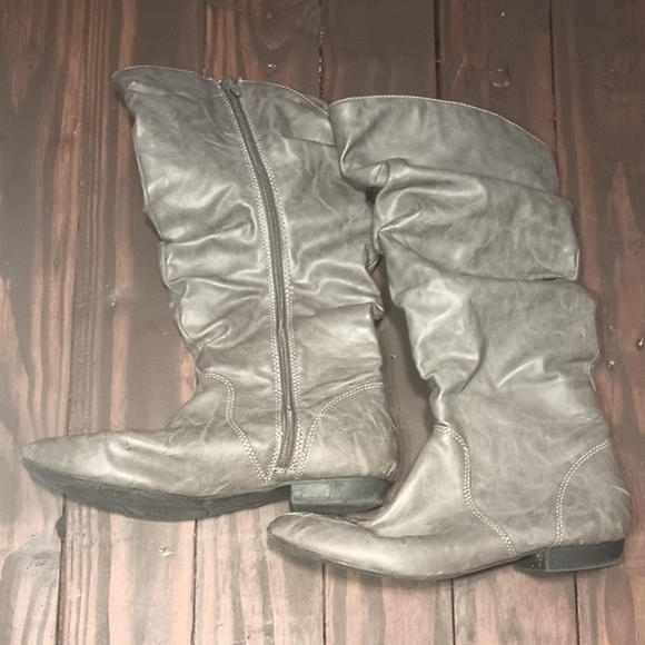 LOWER EAST SIDE Shoes - Lower East Side Gray Slouchy Women's Boots Size 10 Knee High